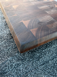 Walnut End grain cutting board - 15" x 11'" x 1 1/2"